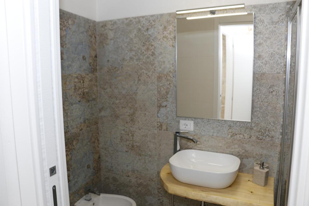 La Nicchia B&B コンヴェルサーノ エクステリア 写真