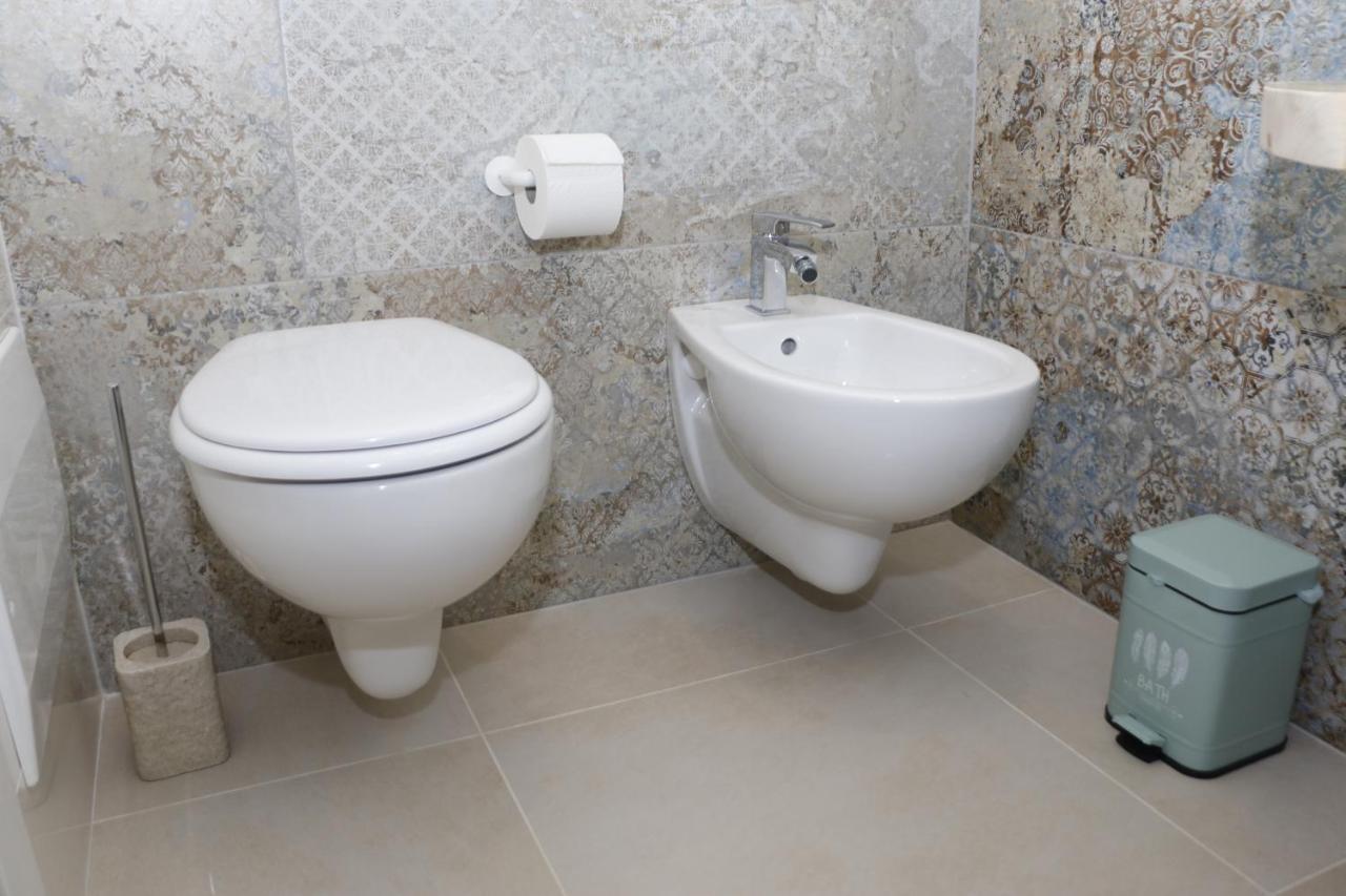 La Nicchia B&B コンヴェルサーノ エクステリア 写真